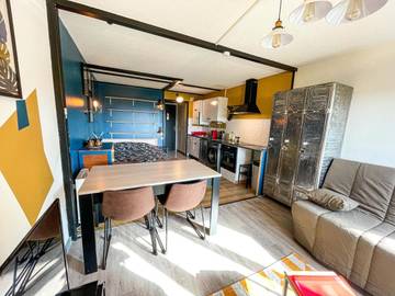 Gîte pour 4 personnes, avec piscine et vue, animaux acceptés à Métabief