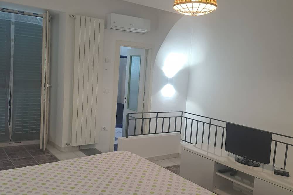 Apartamento entero, ¡Encantador apartamento en Forio d'Ischia a pocos minutos del mar, en el centro! in Forio, Ischia