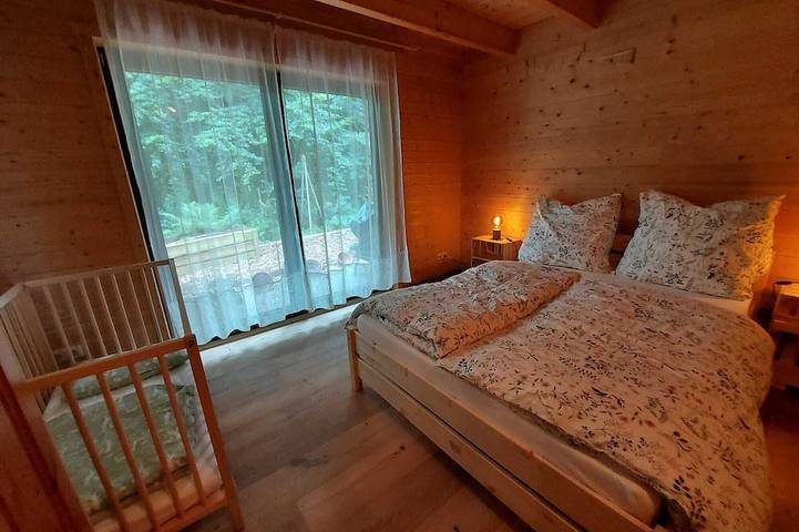 Ferienhaus für 6 Personen, mit Whirlpool und Terrasse sowie Garten und Sauna in Wetzlar - 3
