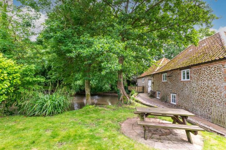 Holiday rental for 6 people, with Terrace and Garden as well as Lake view and View in Snettisham
