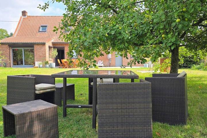 Gîte pour 8 personnes, avec jardin, animaux acceptés
