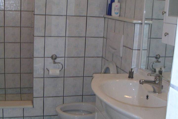 Ferienwohnung für 4 Personen, mit Terrasse und Garten in Luganer See (Lombardei) - 4