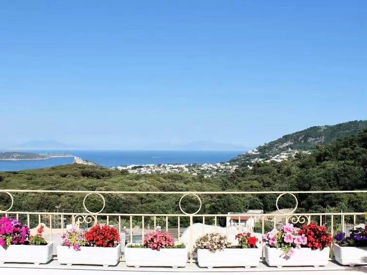 Ganze Wohnung, 3 Zimmer 5 Personen in Barano d'Ischia, Ischia