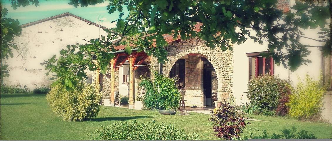 Chambre d’hôte pour 2 personnes, avec Terrasse ainsi que Jardin et Piscine