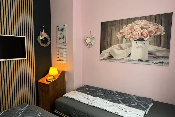 Ferienwohnung für 12 Personen, mit Balkon in Neukölln Berlin - 3