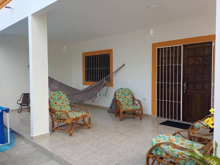 Casas e apartamentos de temporada para 15 pessoas, com vista e jardim em Ponta de Pedras
