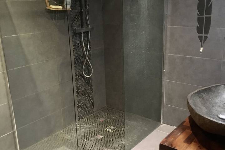 Location de vacances pour 2 personnes, avec terrasse et jardin à Pessac - 2