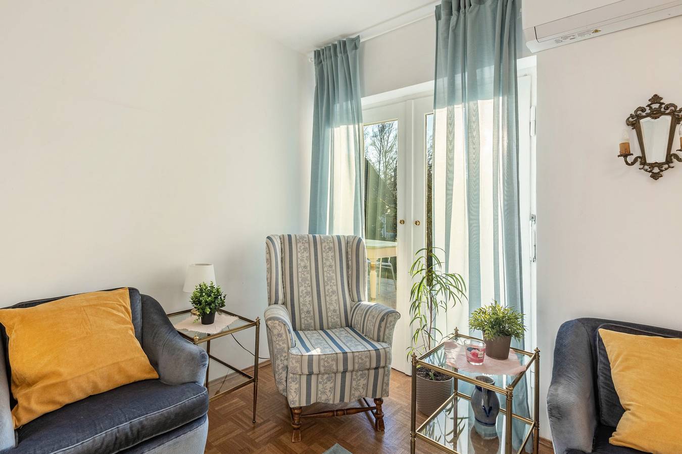 Ganze Wohnung, Ferienwohnung 'The Green Park Nest Frankfurt' mit Terrassen, Wlan und Klimaanlage in Friedrichsdorf, Hochtaunuskreis