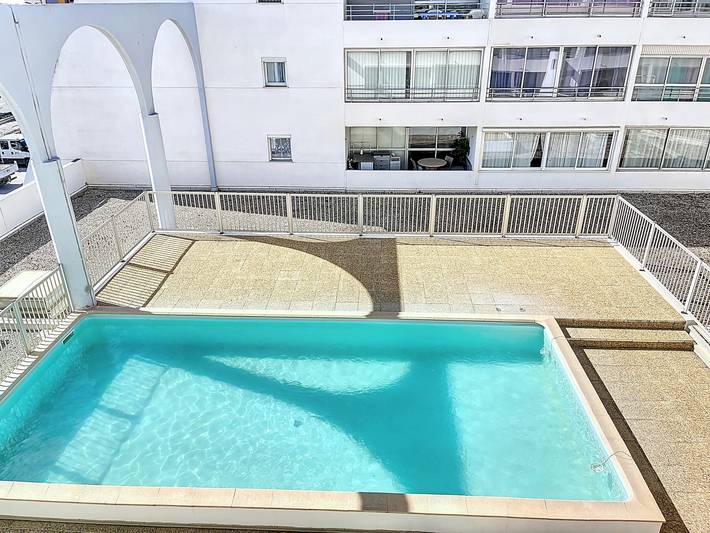 Gîte pour 4 personnes, avec terrasse et piscine dans Plage du Village (Le Barcares)