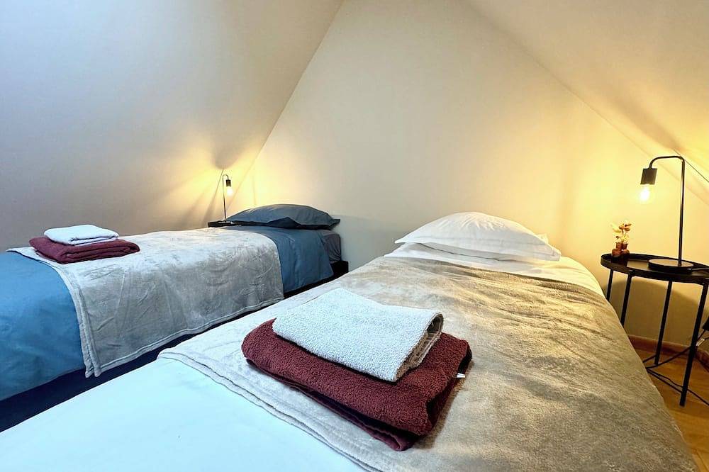 Entire apartment, Le Coq'Loft in Coquelles, Calais region