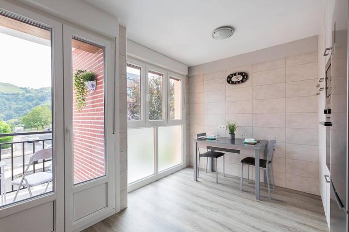 Gîte pour 4 personnes, avec vue et balcon à Aizarnazabal - 3