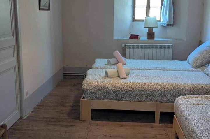 Location de vacances pour 16 personnes, animaux acceptés à Château-Ville-Vieille - 3