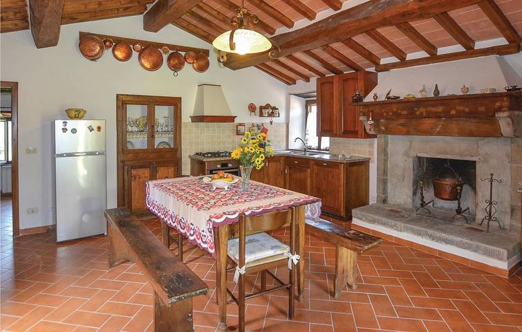 Apartamento de 130m2 con Parking, Piscina e Internet in Cortona, Provincia de Arezzo