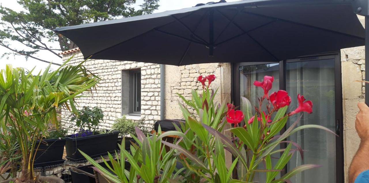 Double Room with Terrace in La Jarrie, Région de La Rochelle
