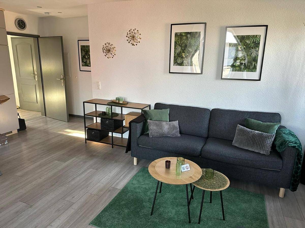 Ganze Wohnung, One-Bedroom Apartment in Würselen, Rheinland