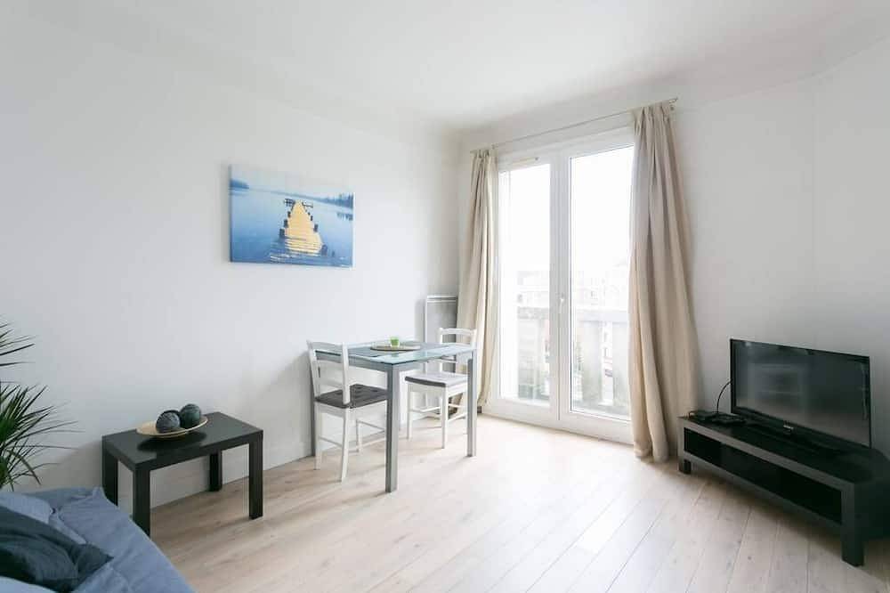Apartamento entero, Studio Agréable - Porte des Lilas in París, Isla de Francia