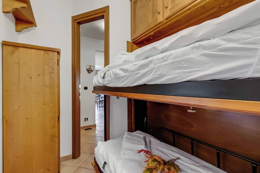 Entire apartment, Wolf & Deer Apartment Ski-In Ski-Out 250m, Sestriere, Italy in Sestriere, Via Lattea