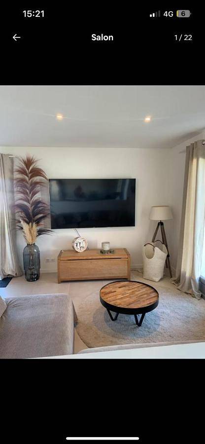 Location de vacances pour 6 personnes, avec terrasse ainsi que piscine et jardin à Charron - 2