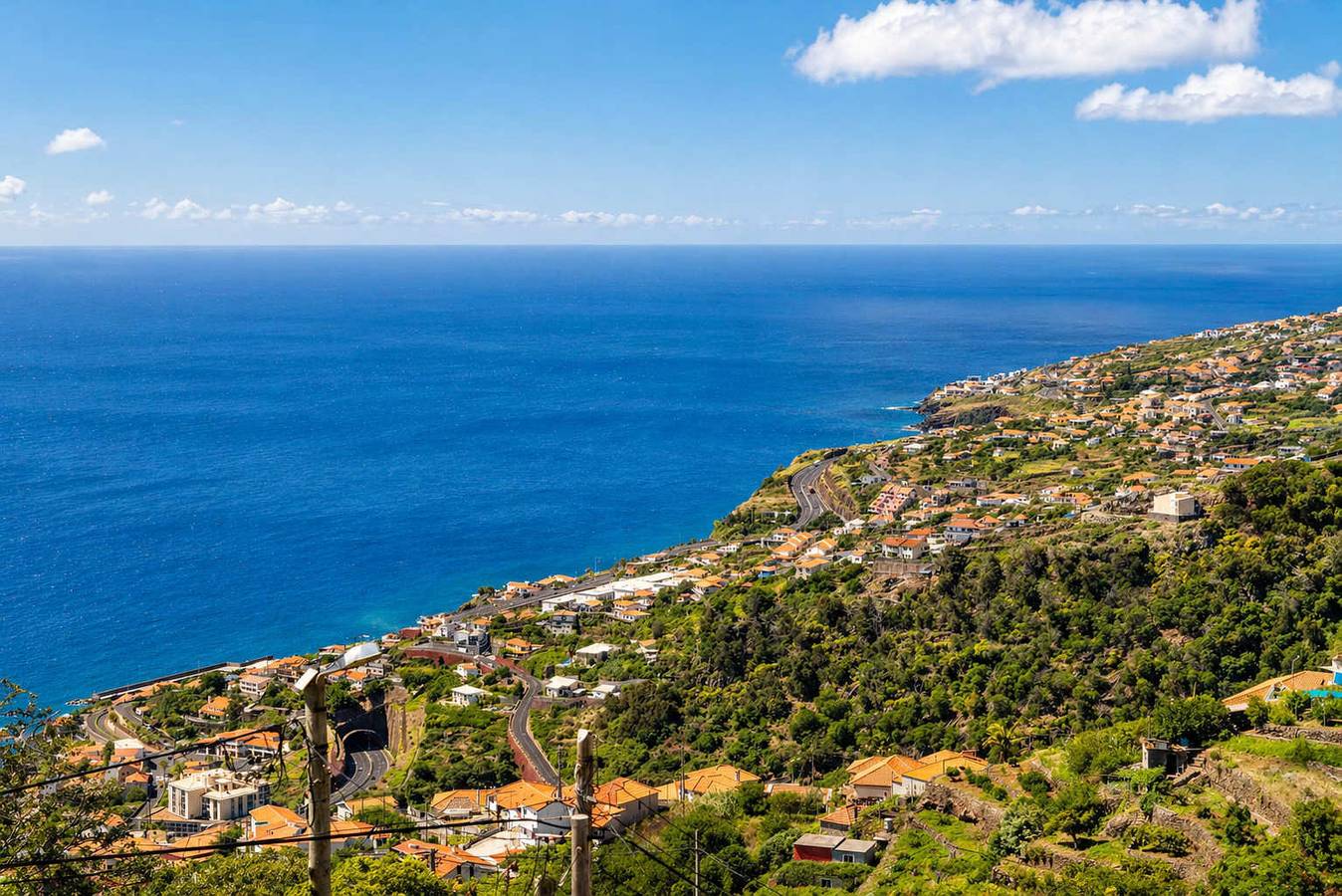 Oceanfront Villa with Breathtaking Sea Views in Santa Cruz (Madeira), Madeira