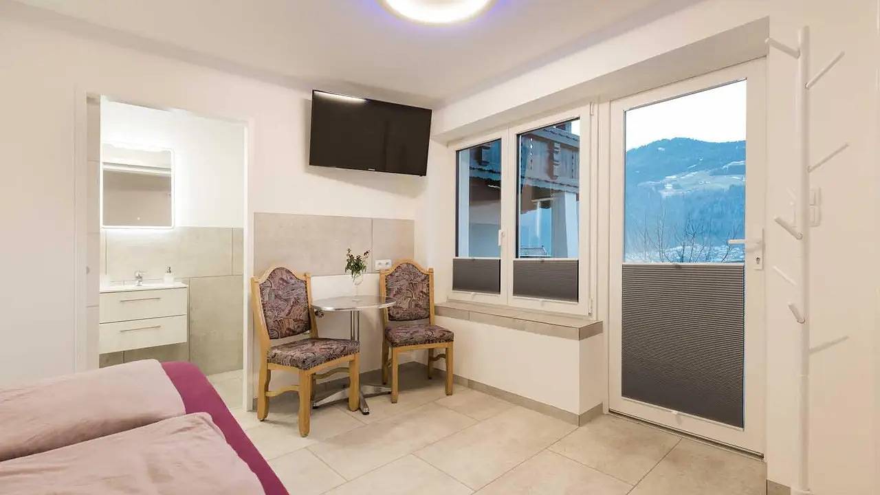 Ganze Ferienwohnung, Ferienwohnung für 2 Personen (38 m²) in Bruck am Ziller in Bruck am Ziller, Kaisergebirge
