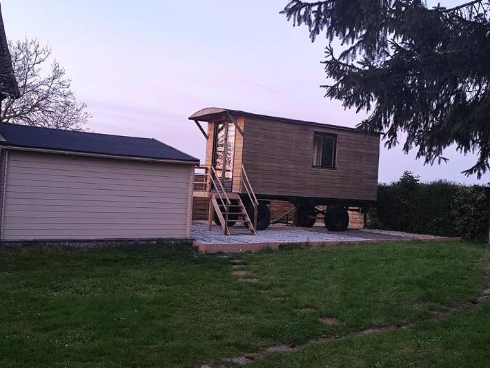 Tente pour 4 personnes, avec terrasse ainsi que vue et jardin dans Eure-et-Loir - 2