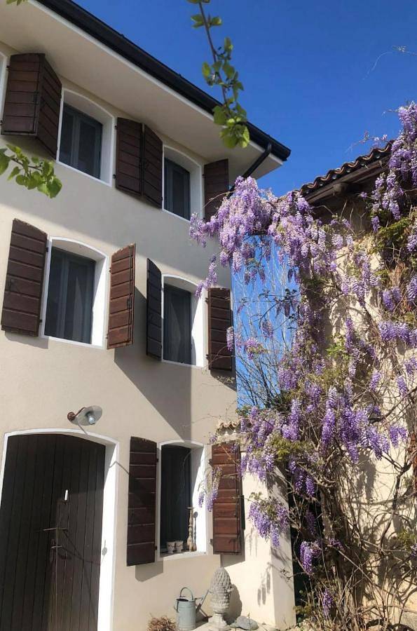 Location de vacances pour 5 personnes, avec jardin et vue à Caneva (Italie)