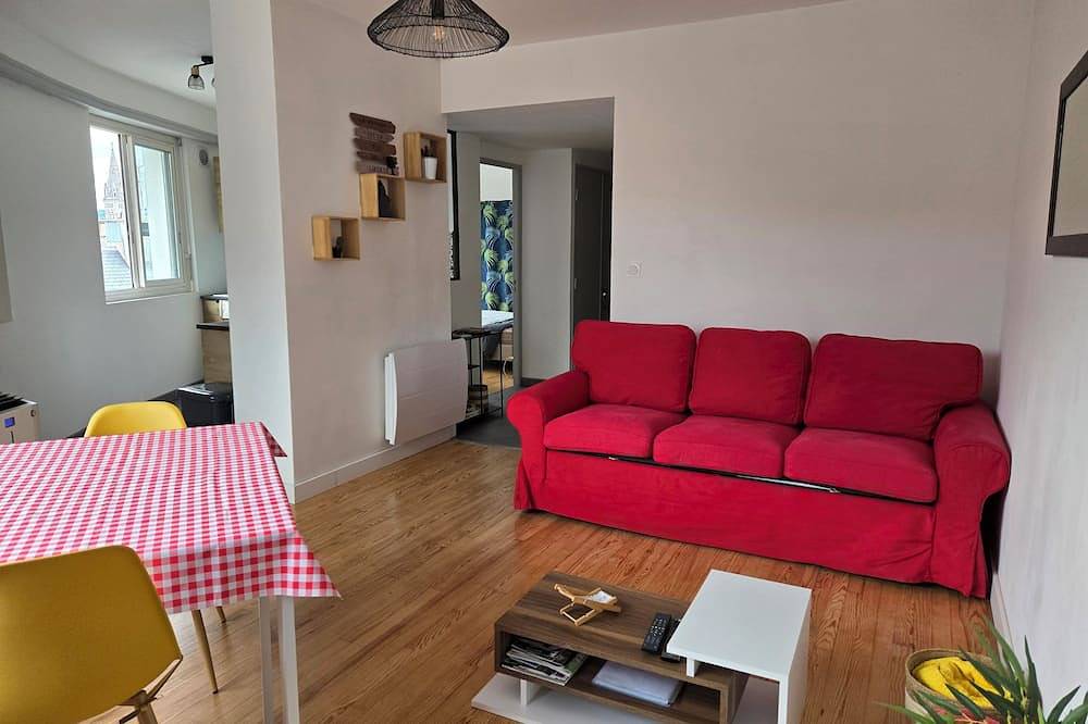 Geheel appartement, Apartment with view of Château fort de Lourdes in Lourdes, Hautes-Pyreneeën