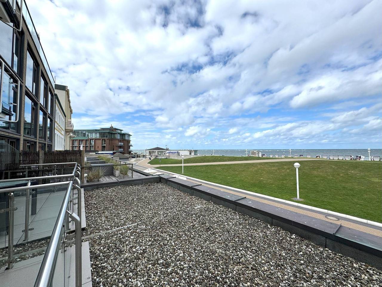 Ganze Wohnung, Strandvilla Therese Appartement 5 in Norderney Weststrand, Norderney