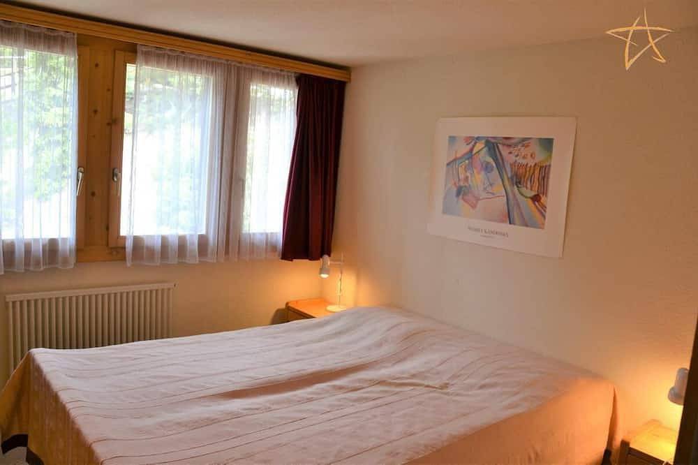 Ganze Wohnung, Aussen : Grosszûgige sonnendurchflutet Wohnung, 4 Raume mit Süd-Balkon, für 5 Personen -Innen : 96 q in Saint Luc, Anniviers