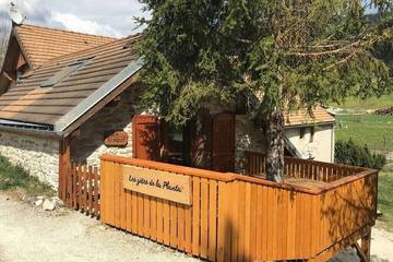 Gîte pour 5 personnes, avec jacuzzi ainsi que jardin et terrasse à Méaudre