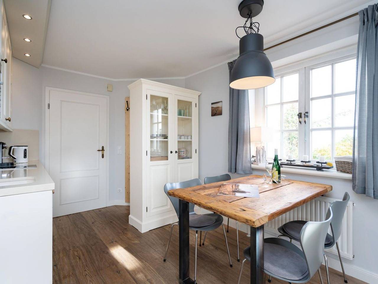 Ganze Ferienwohnung, Wattperle - Gemütliche 3-Zimmer Wohnung - 4 Personen: Meerblick, Terrasse, Stellplatz, Wlan. in Rantum, Sylt (Gemeinde)