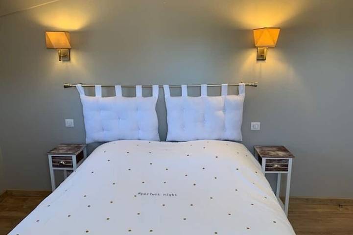 Le Romarin-Fully Air-Conditioned Village House With Free WIFI in Aups, Brignoles Region