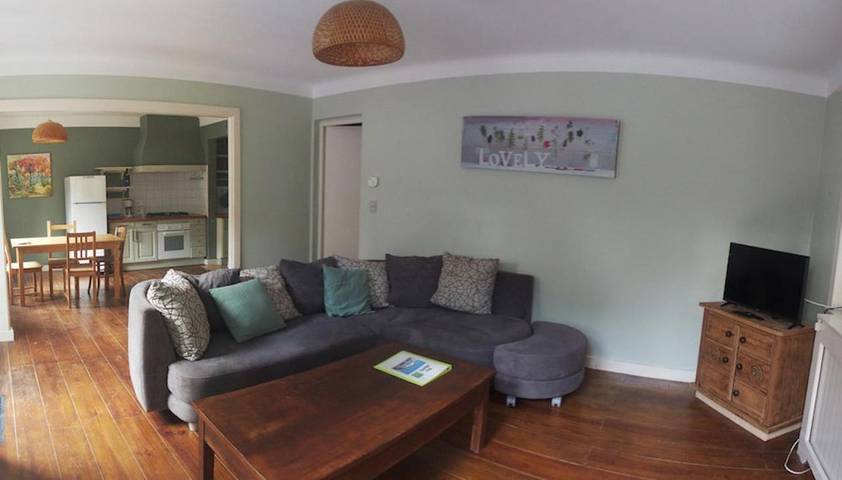 Location de vacances pour 4 personnes, avec vue et jardin, animaux acceptés à Montjay - 2