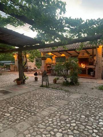 Casa rural para 6 personas, con jardín y piscina además de terraza y vistas en Canal de Navarrés
