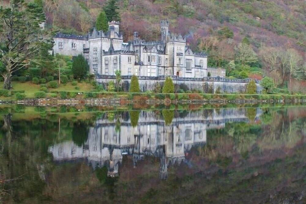 Modern en luxueus huis in Renvyle - gelegen aan de Wild Atlantic Way in Rinvyle Electoral Division, Connemara