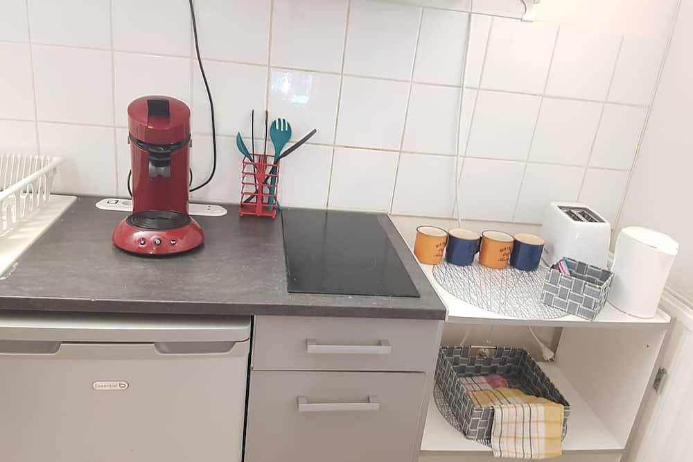 Entire apartment, La Détente Porte de Paris/ Stade de France in Saint-Denis, Seine-Saint-Denis