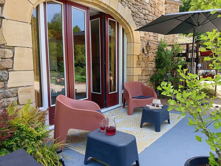 Gîte pour 2 personnes, avec Piscine à Montcabrier