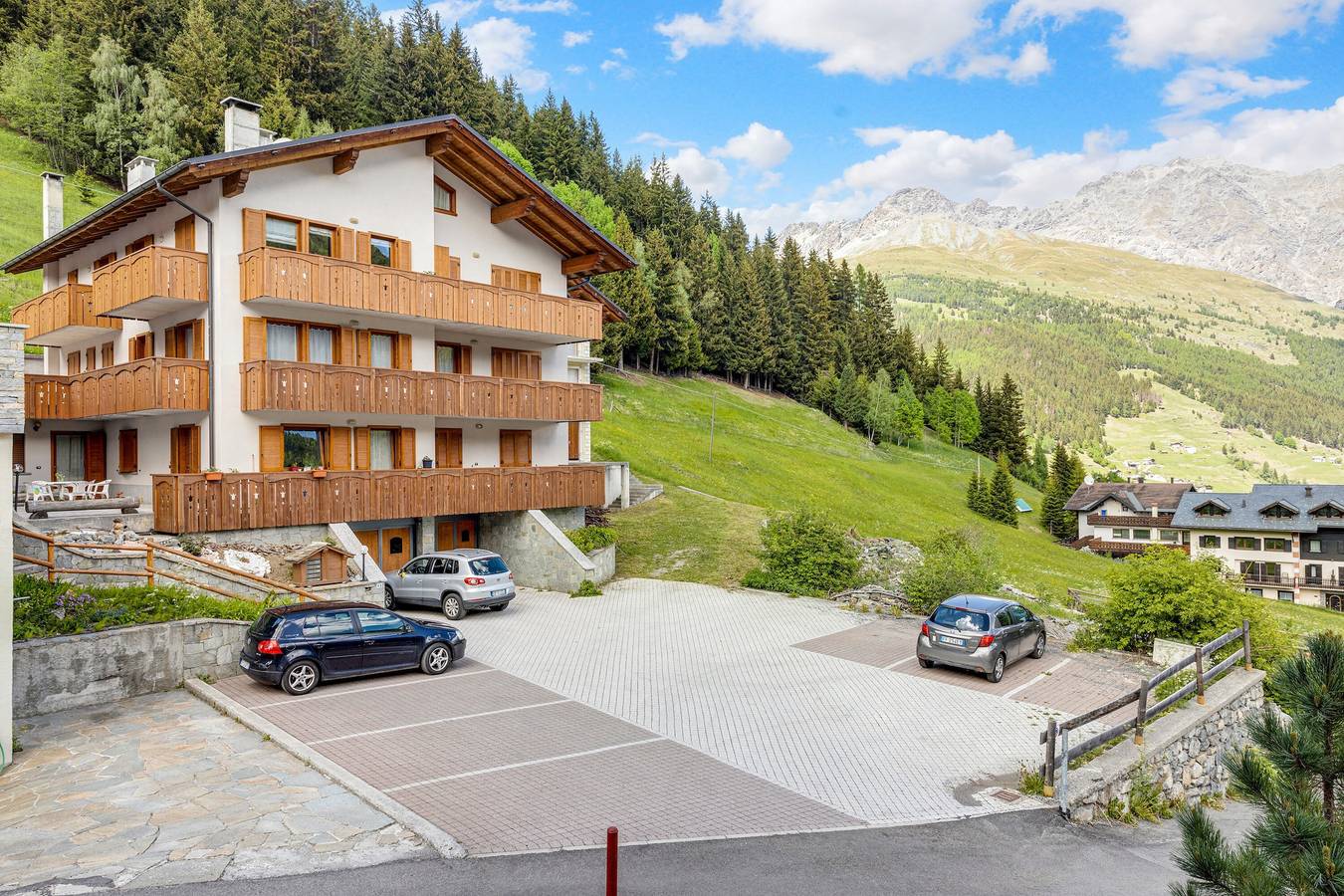 Appartamento intero, Appartamento 'Baita Bruno 6' con vista sulle montagne, terrazza e Wi-Fi in San Carlo (Valdidentro), Valdidentro