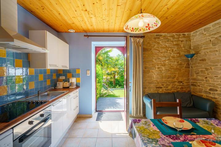 Gîte pour 2 personnes, avec terrasse et jardin à La Forêt-Fouesnant - 4