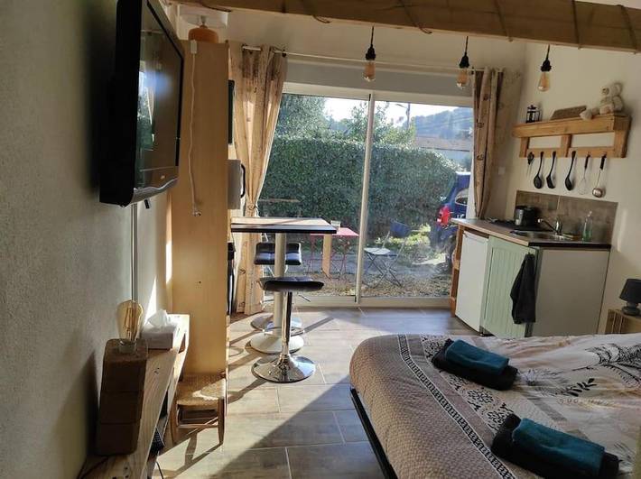 Apartamento de vacaciones para 2 personas, con jacuzzi y jardín - 1