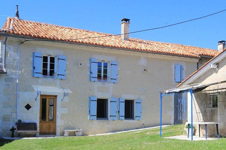 Gîte pour 8 personnes, avec Terrasse et Jardin