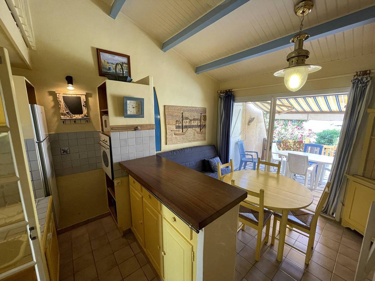 Charmant Pavillon Familial avec Terrasse et Mezzanine - Proche Plage - Saint-Cyprien Plage in Saint-Cyprien, Côte d'Améthyste