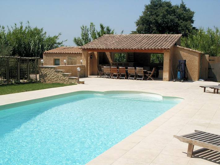 Gîte pour 8 personnes, avec Terrasse ainsi que Jardin et Piscine dans le Vaucluse - 2