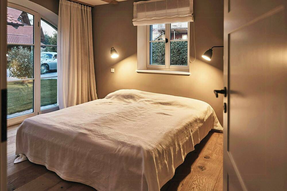 Ferienhaus mit privatem Seezugang & Alpenpanorama in Riegsee, Das Blaue Land
