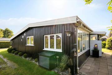 Ferienhaus mit Meerblick für 4 Personen, mit Garten und Terrasse auf Seeland