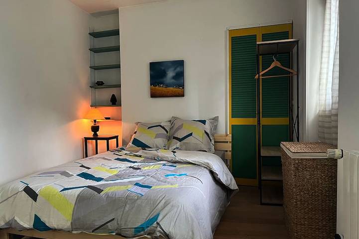 Maison en Centre Ville, Avec Jardin, 6 Personnes, Métro, Tram, bus in Villejuif, Val-de-Marne