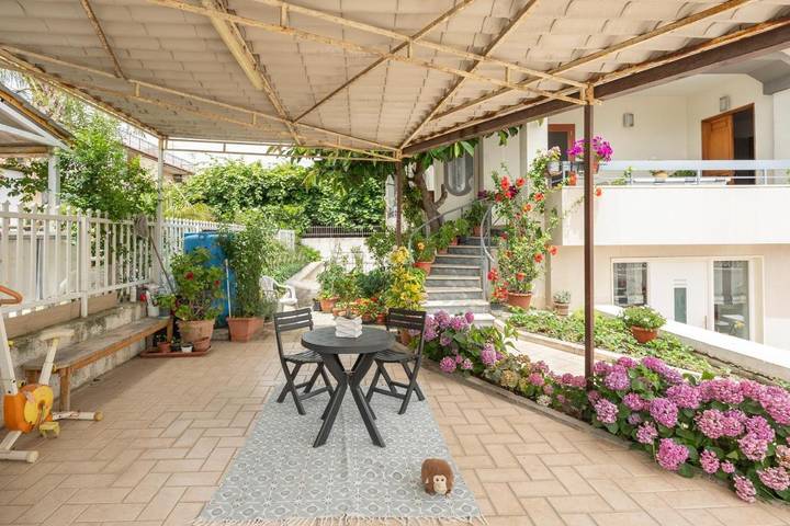 Chambre d’hôte pour 2 personnes, avec vue et jardin à Pompei - 2