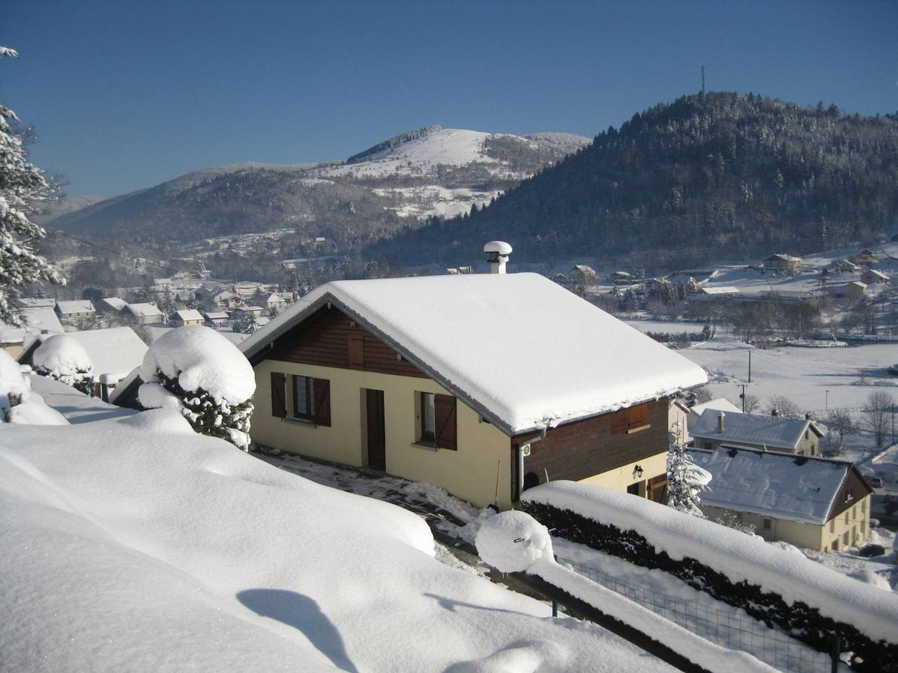 Chalet confortable dans les Vosges - 2 gîtes indépendants in Le Ménil, Parc naturel régional des Ballons des Vosges