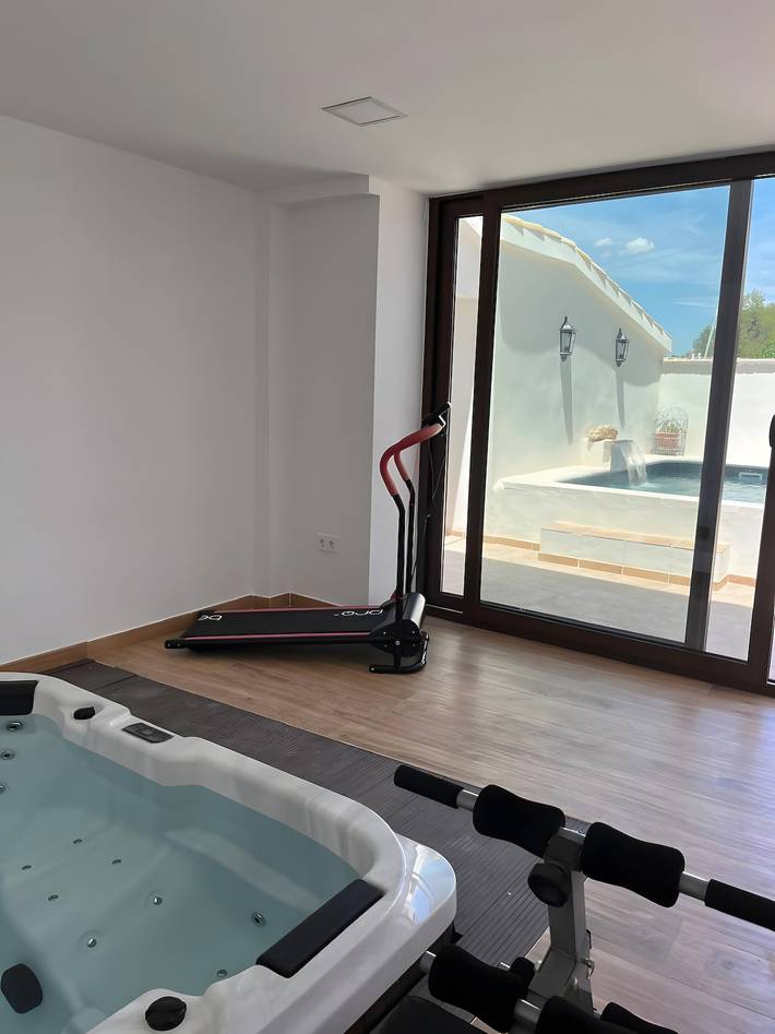 Casa rural para 8 personas, con balcón y jacuzzi en Provincia de Valencia - 2