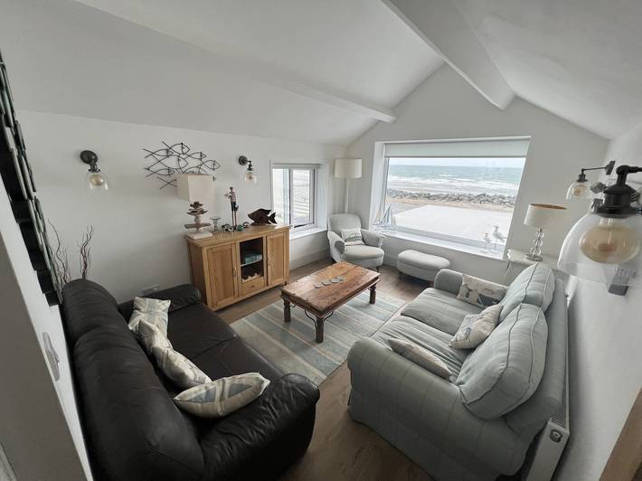 Y Glyn in Borth, Cardigan Bay